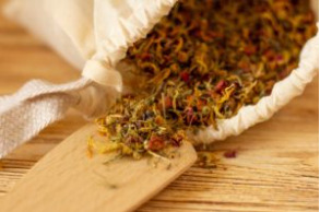 Natural, soothing and aromatic tub teas make a sweet gift for someone special